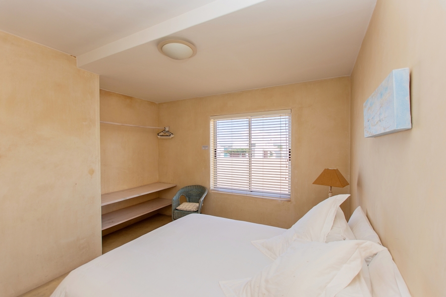 6 Bedroom Property for Sale in Paradise Beach Western Cape